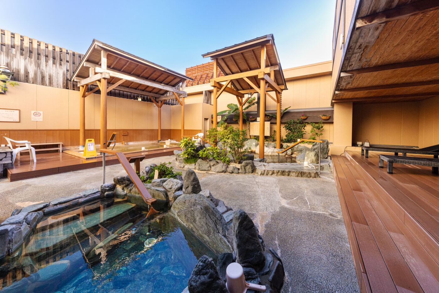 天然温泉 極楽湯 宮崎店 | タウンみやざき 